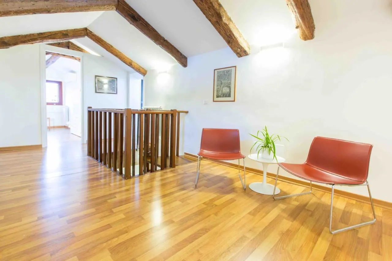 Ca Grimani Double Apartment: Private Terrace And Stunning View Venice Apartment